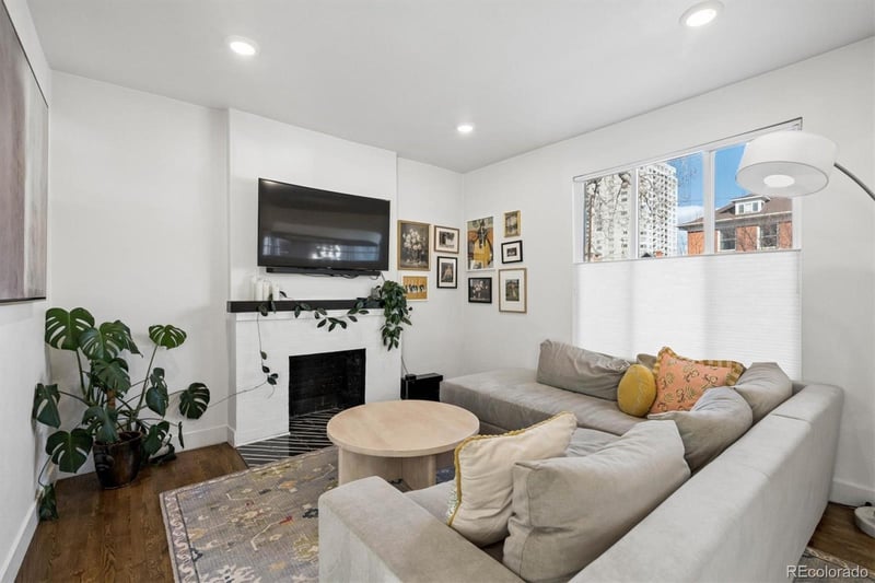 123 Emerson St, Denver, CO 80209