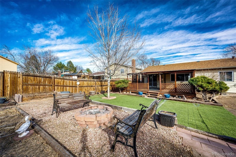 1591 Dawson St, Aurora, CO 80012