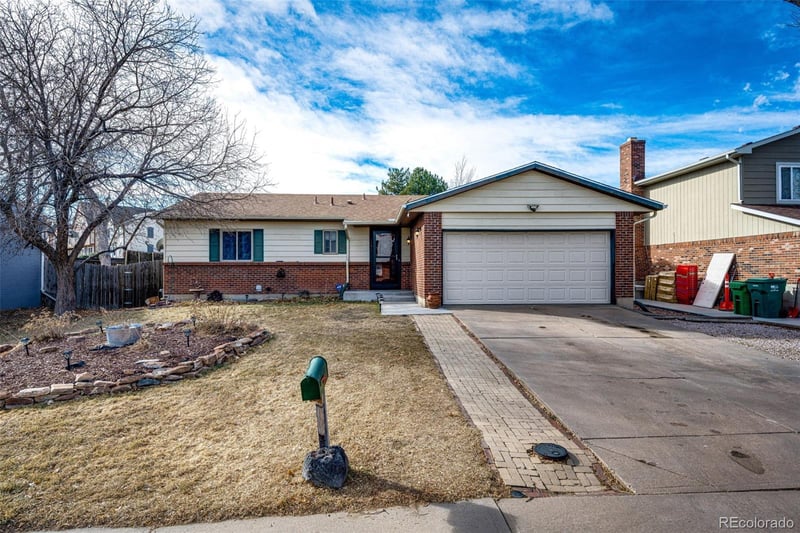 1591 Dawson St, Aurora, CO 80012