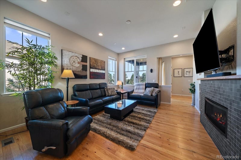 25058 Alder Dr, Aurora, CO 80016