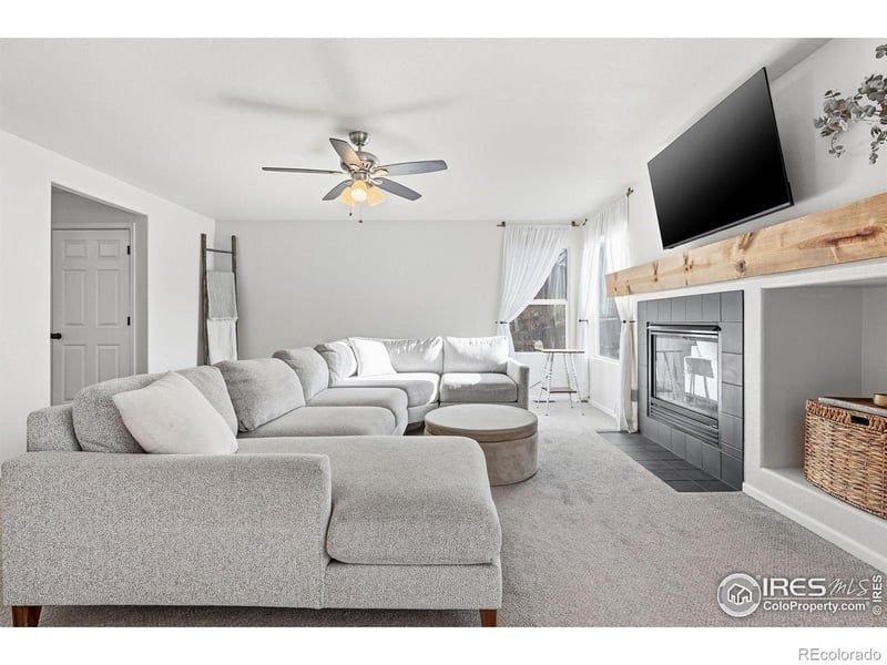 1273 Trail Ridge Rd, Longmont, CO 80504