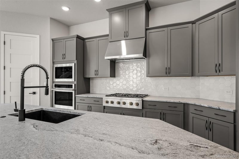 17271 Crimson Clover Dr, Monument, CO 80132