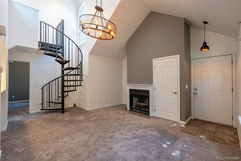 4943 Carson St #207, Aurora, CO 80015