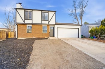 17895 Nassau Pl, Aurora, CO 80013