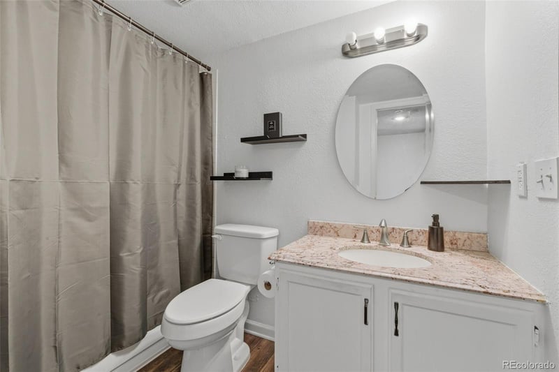 1342 Cathay Ct #101, Aurora, CO 80017