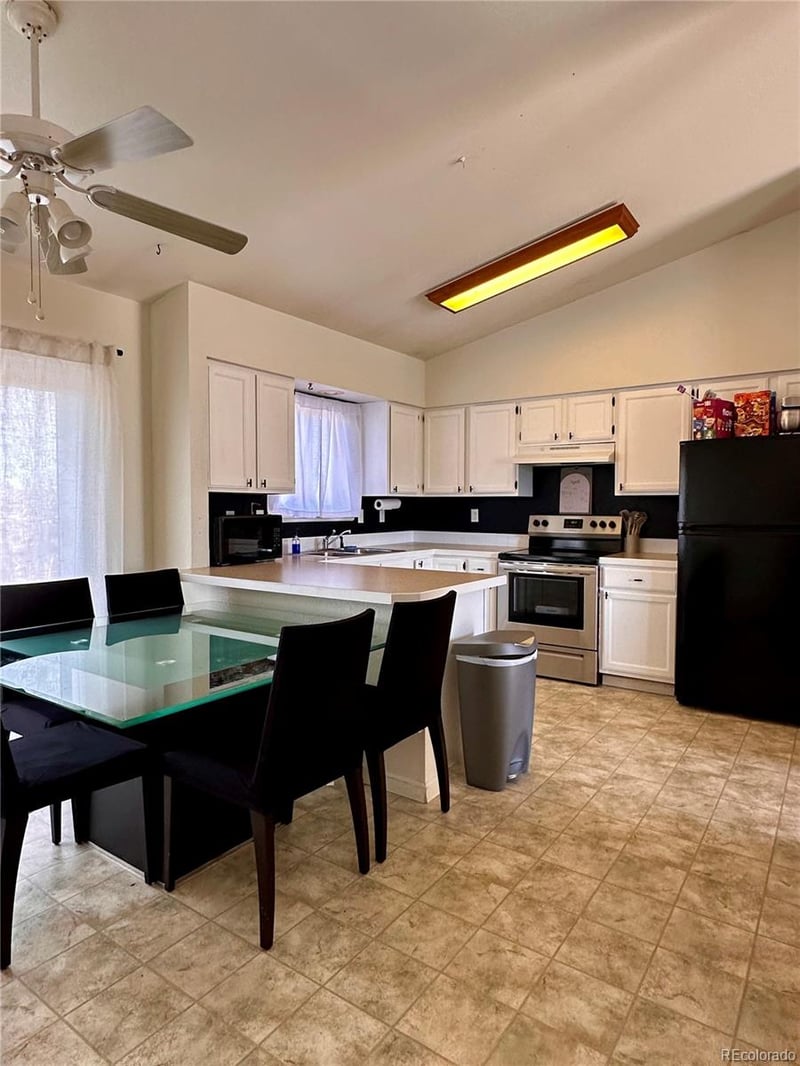 4751 Kings Canyon Dr, Greeley, CO 80634