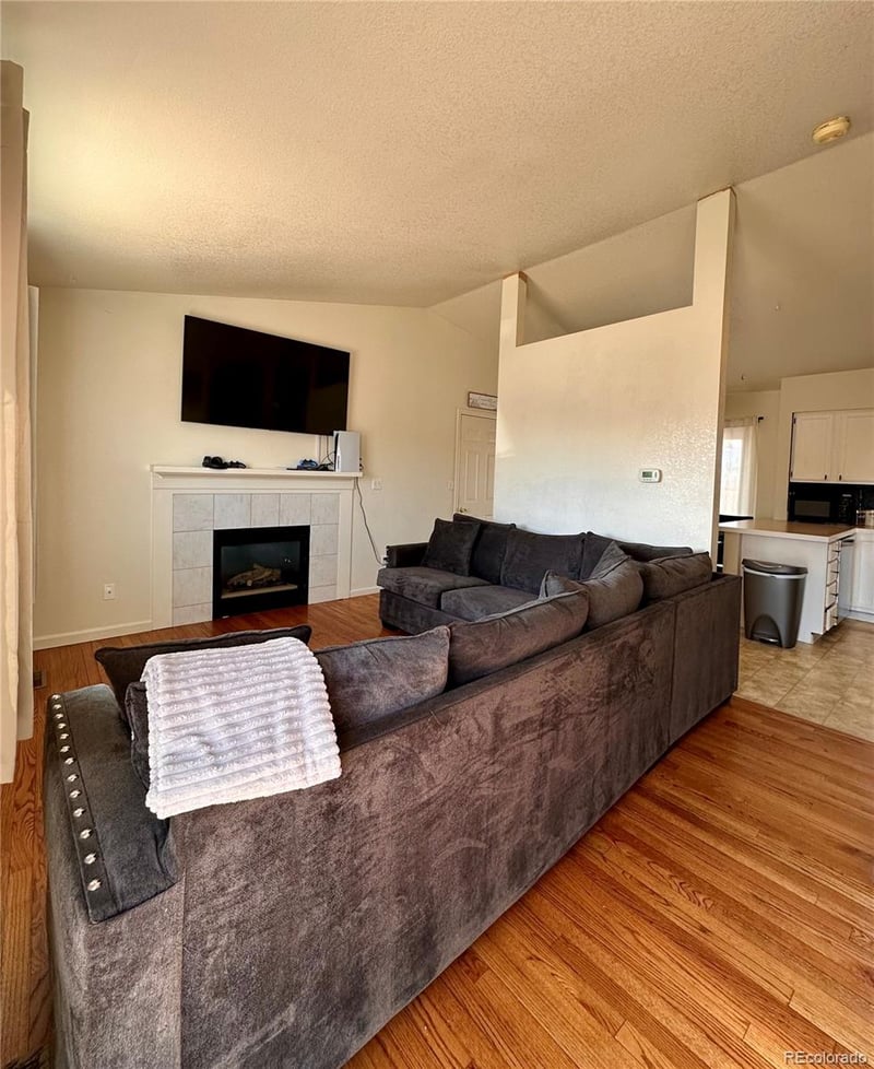 4751 Kings Canyon Dr, Greeley, CO 80634