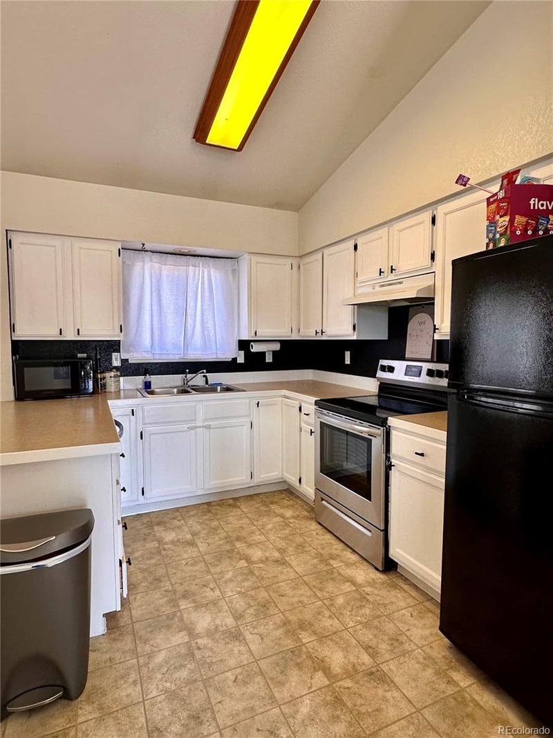 4751 Kings Canyon Dr, Greeley, CO 80634