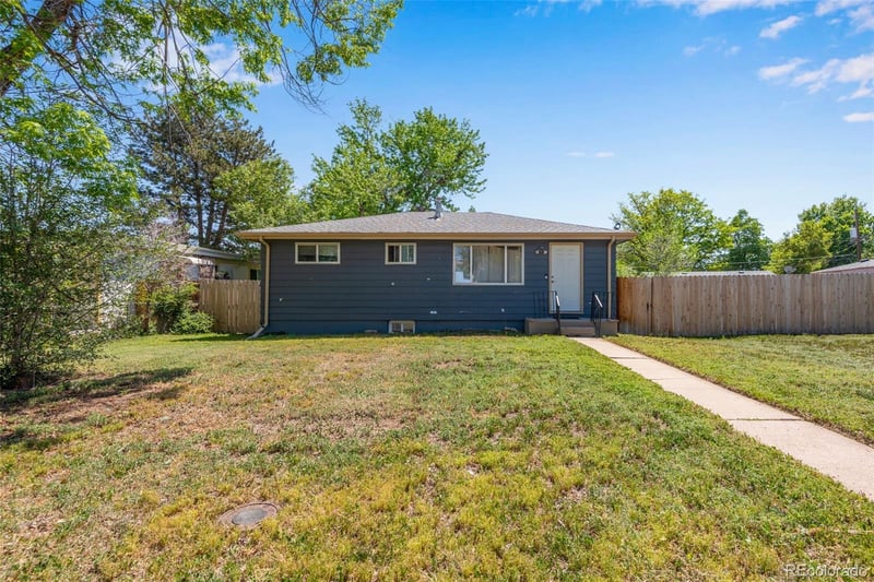 934 Linley Ct, Denver, CO 80204