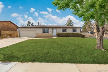 15140 Columbia Dr, Aurora, CO 80014