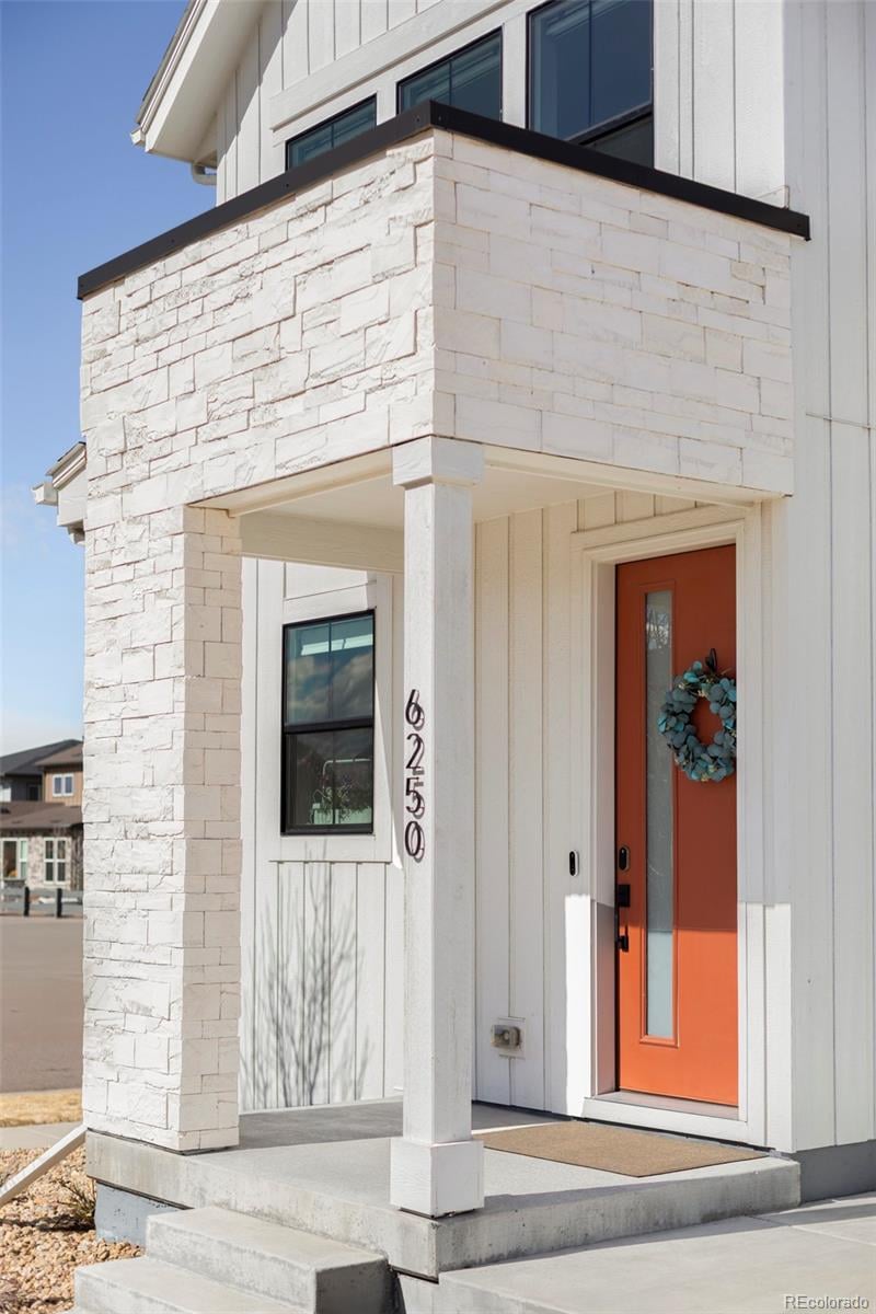 6250 Stable View St, Castle Pines, CO 80108