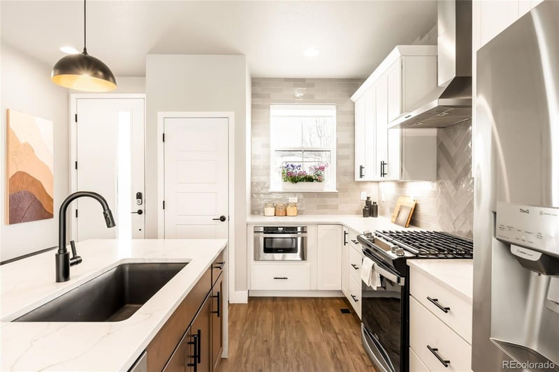 6250 Stable View St, Castle Pines, CO 80108