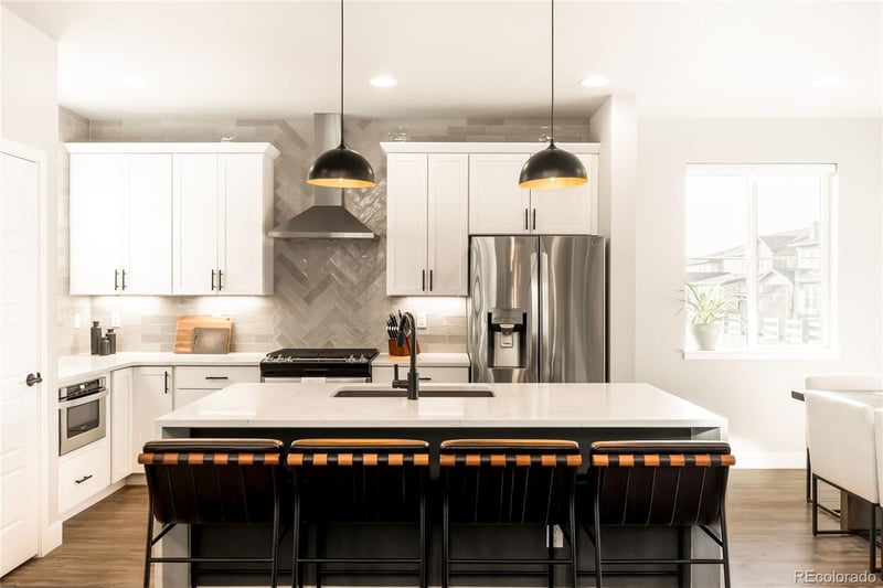 6250 Stable View St, Castle Pines, CO 80108