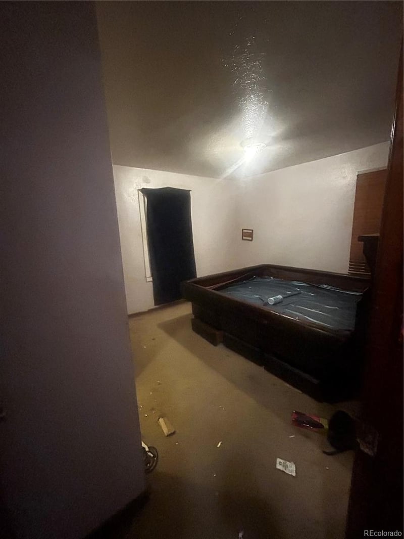 4286 Acoma St, Englewood, CO 80110