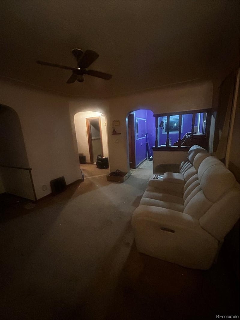 4286 Acoma St, Englewood, CO 80110