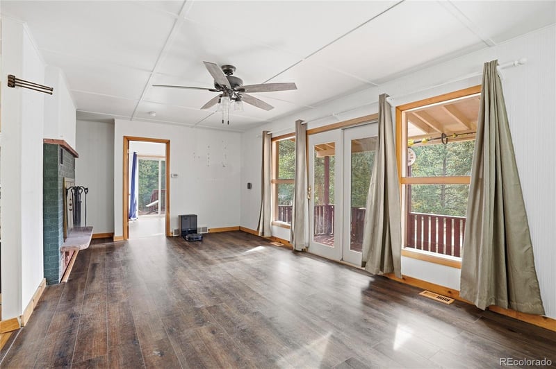 134 Aspen Dr, Lyons, CO 80540