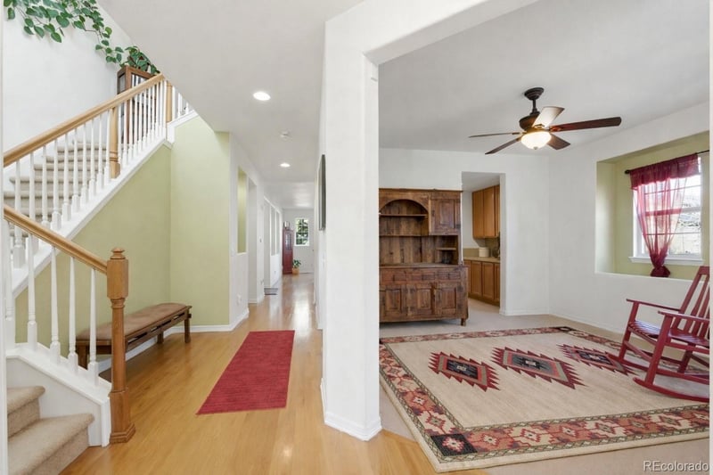 23843 2nd Dr, Aurora, CO 80018