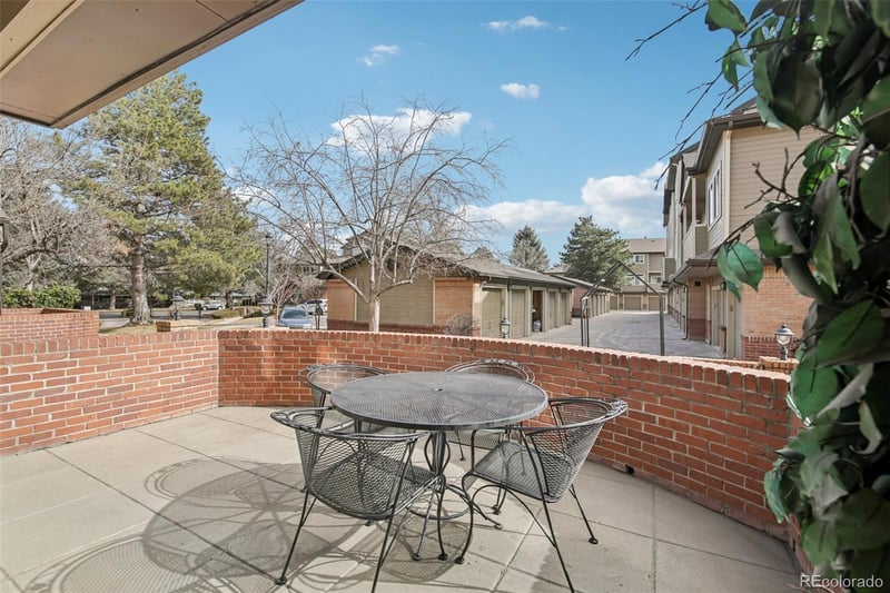 6001 S Yosemite St #B102, Greenwood Village, CO 80111