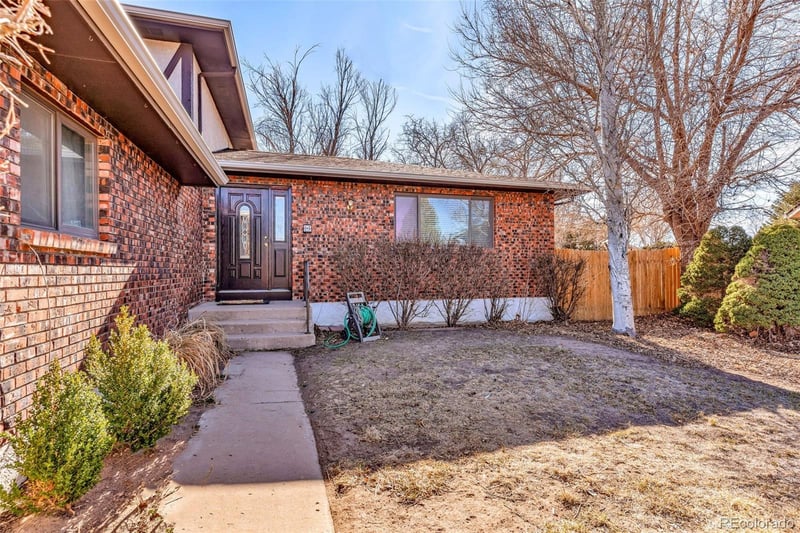 5 Strawflower Ct, Pueblo, CO 81001