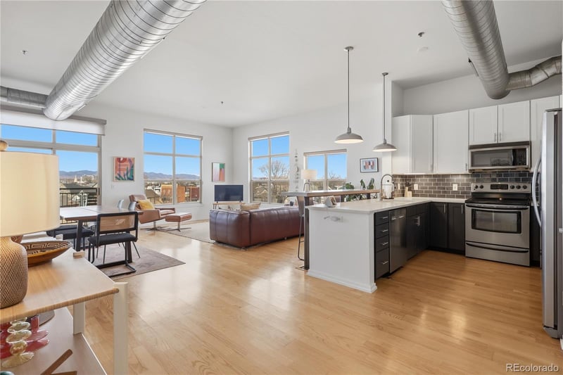 2900 Downing St #311, Denver, CO 80205