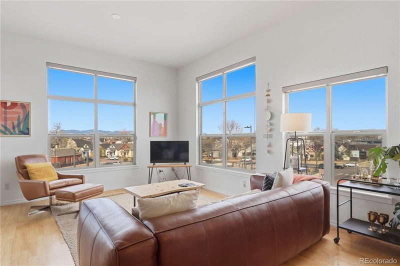 2900 Downing St #311, Denver, CO 80205