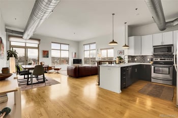 2900 Downing St #311, Denver, CO 80205