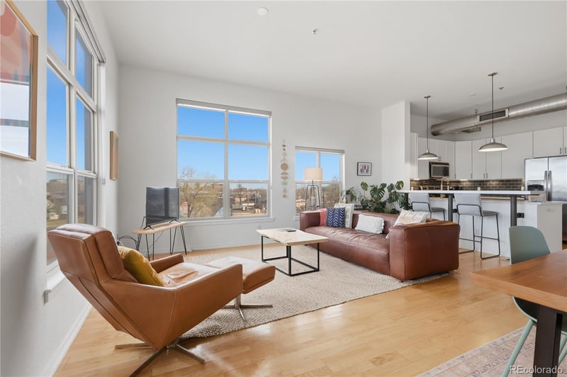 2900 Downing St #311, Denver, CO 80205