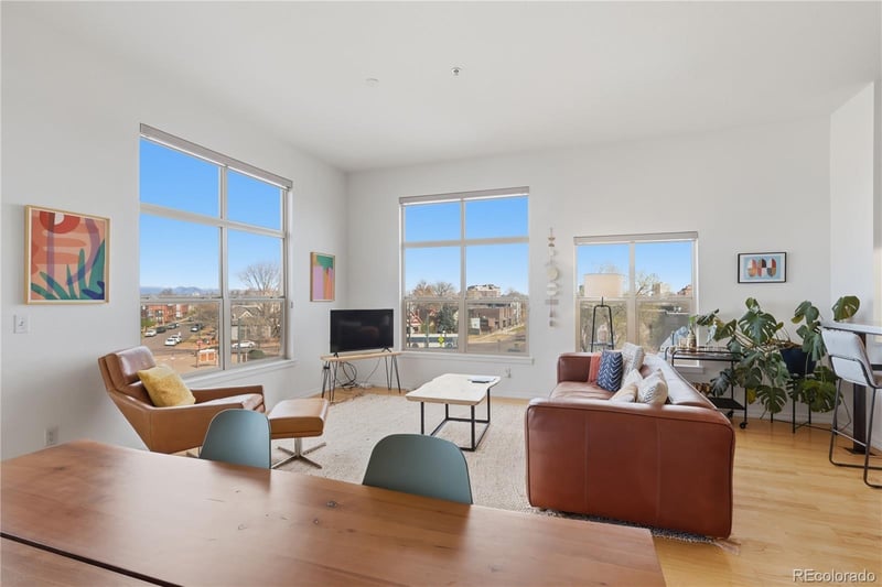 2900 Downing St #311, Denver, CO 80205