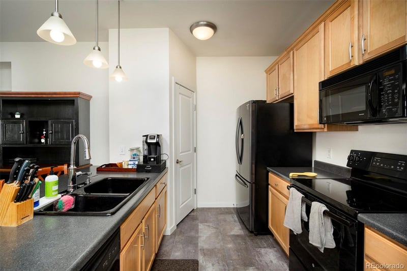 4100 Albion St #319, Denver, CO 80216