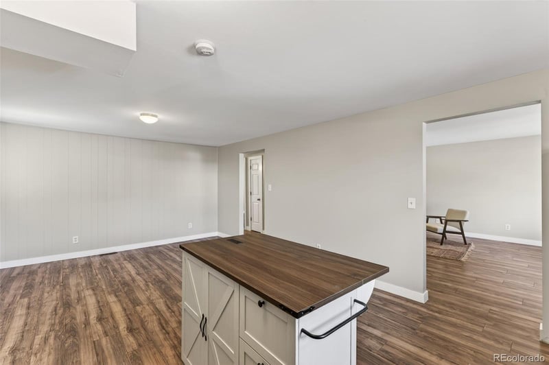 9022 Washburn Pl, Lakewood, CO 80227