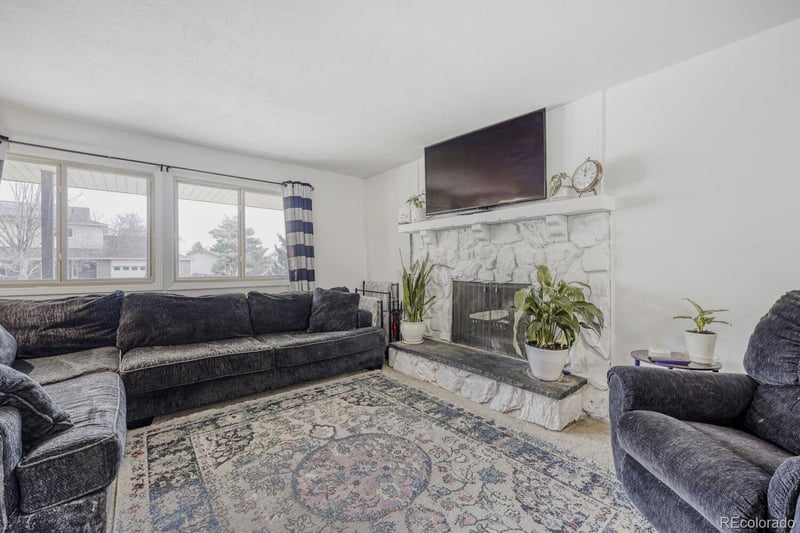 8947 Wagner Ln, Westminster, CO 80031