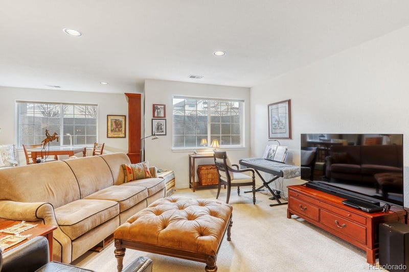 3947 Da Vinci Dr, Longmont, CO 80503