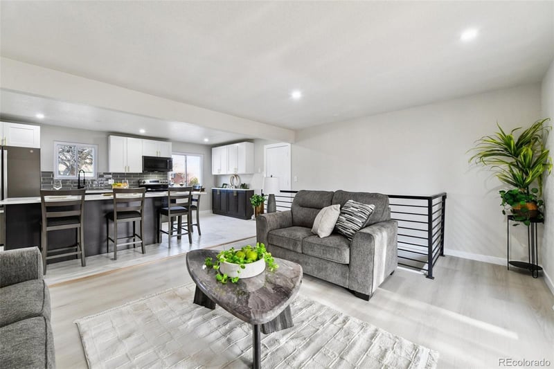 225 Tucson St, Aurora, CO 80011