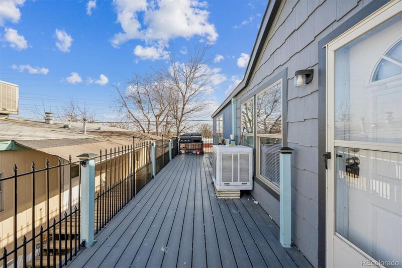 9400 Elm Ct Lot 529, Denver, CO 80260