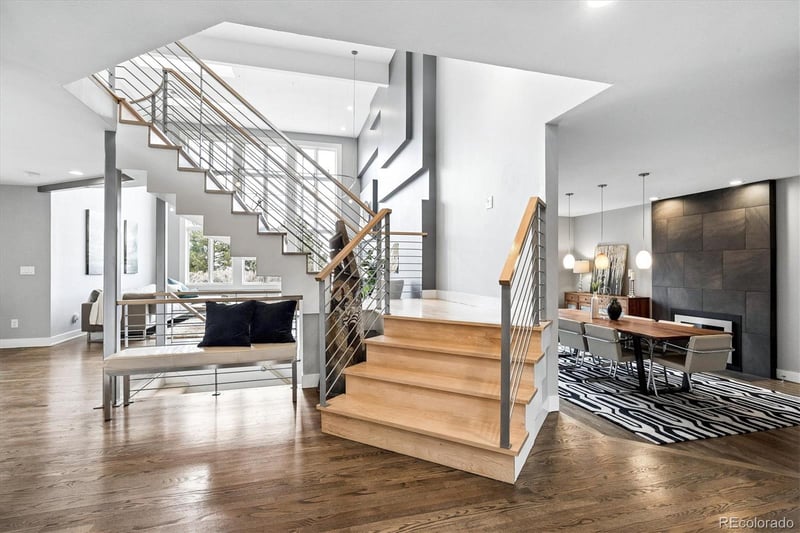 10293 Sheri Ln, Englewood, CO 80111