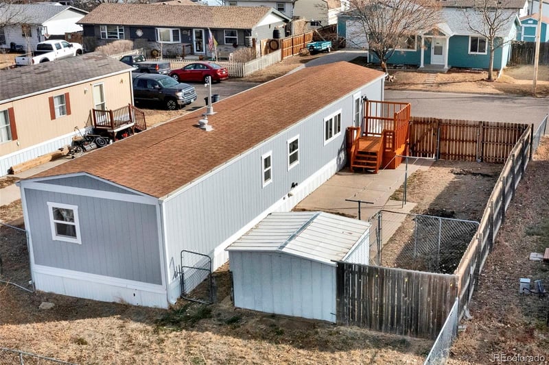 231 Dahlia St, Bennett, CO 80102