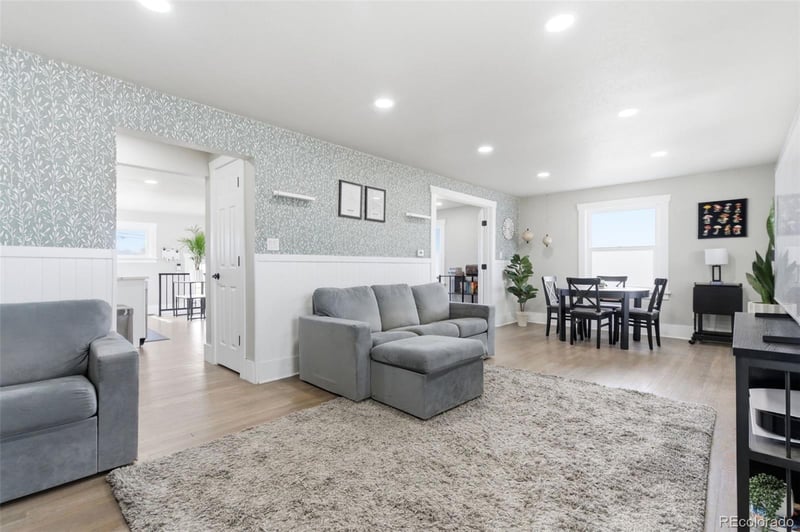 5611 Cedar St, Littleton, CO 80120