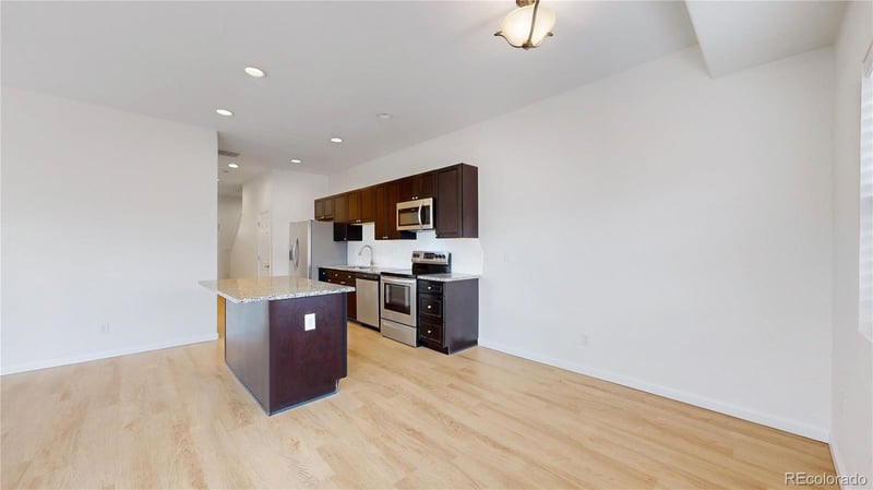 2621 Sable Blvd, Aurora, CO 80011