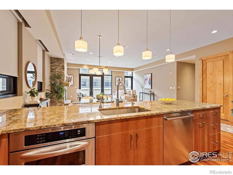 1077 Canyon Blvd #305, Boulder, CO 80302