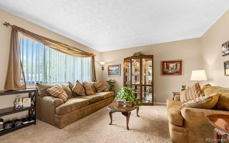 8 Cornflower Ct, Pueblo, CO 81001