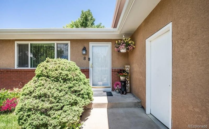8 Cornflower Ct, Pueblo, CO 81001