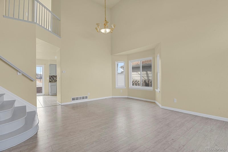 2585 Truckee Way, Aurora, CO 80013