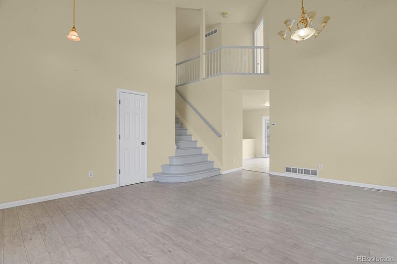 2585 Truckee Way, Aurora, CO 80013