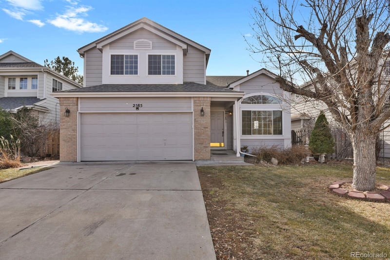 2585 Truckee Way, Aurora, CO 80013