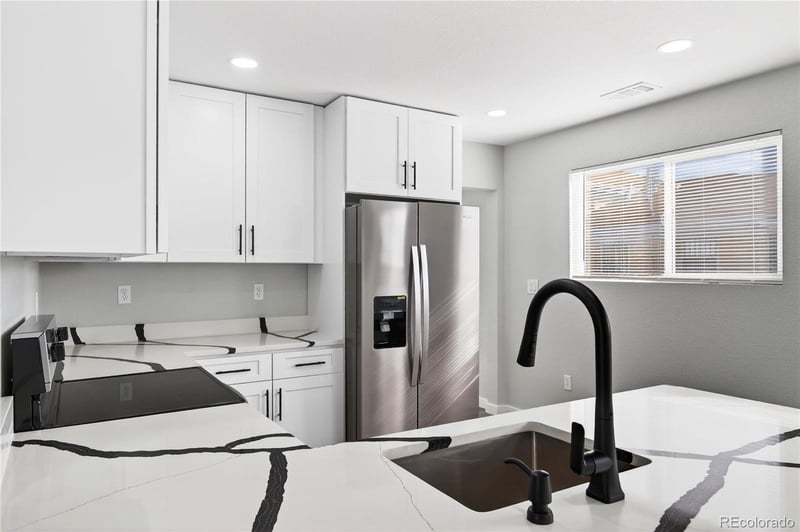 1446 Jamaica St, Aurora, CO 80010