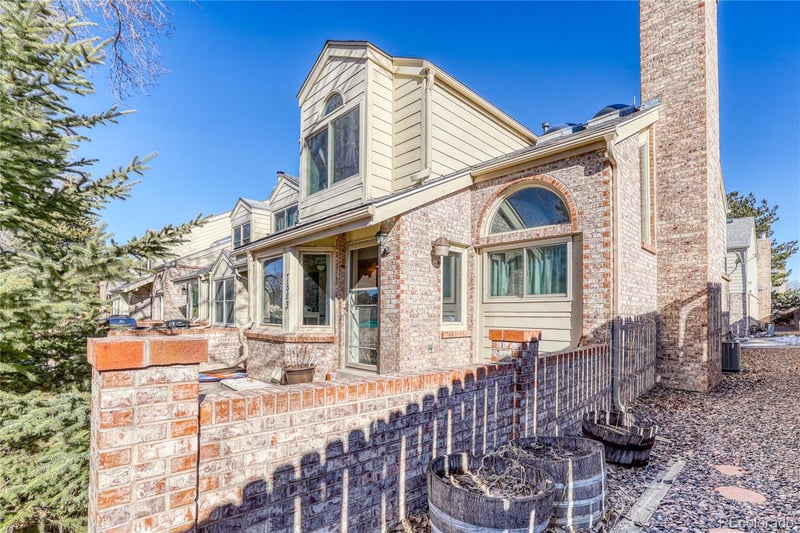 7683 Cove Cir, Centennial, CO 80122