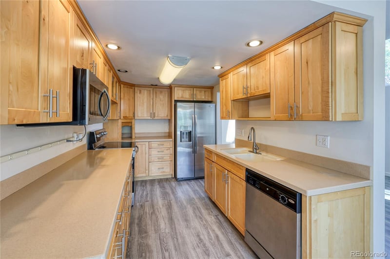 7683 Cove Cir, Centennial, CO 80122