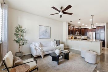 9083 Phillips Ln, Centennial, CO 80112