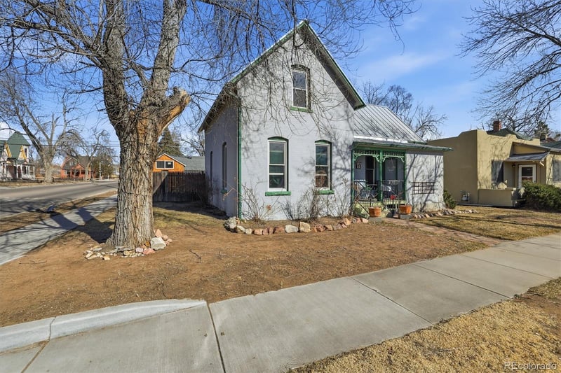 2930 Pikes Peak Ave, Colorado Springs, CO 80904