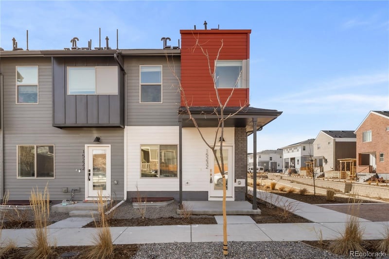 15232 69th Pl, Arvada, CO 80007